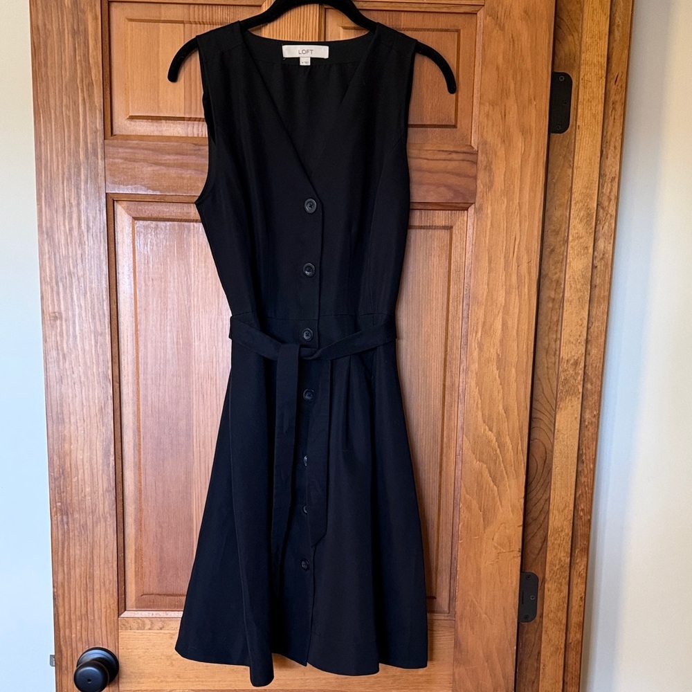Loft Black Sleeveless Button-Down Dress pockets size 4